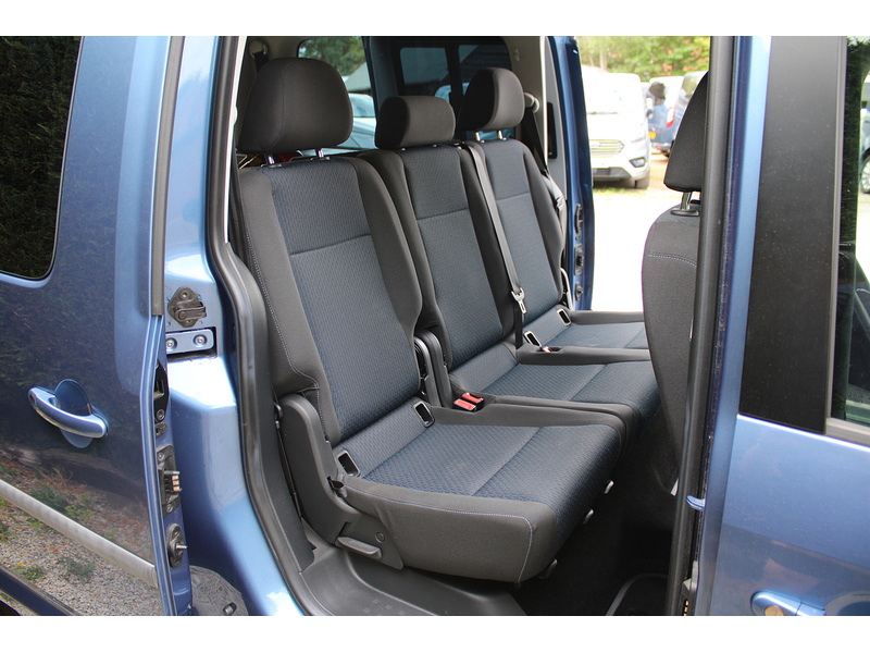 Volkswagen AUTOMATIC Allied Vista - 5 seats plus one wheelchair/scooter 2.0 5dr WAV Automatic Diesel