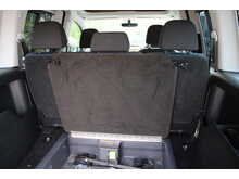Volkswagen Caddy Maxi Life AUTOMATIC Allied Vista - 5 seats plus one wheelchair/scooter