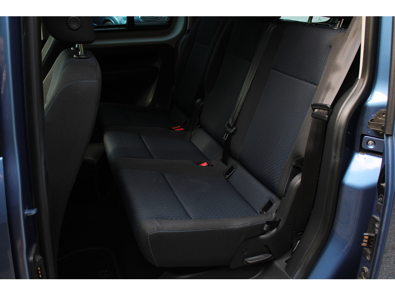 Volkswagen AUTOMATIC Allied Vista - 5 seats plus one wheelchair/scooter 2.0 5dr WAV Automatic Diesel
