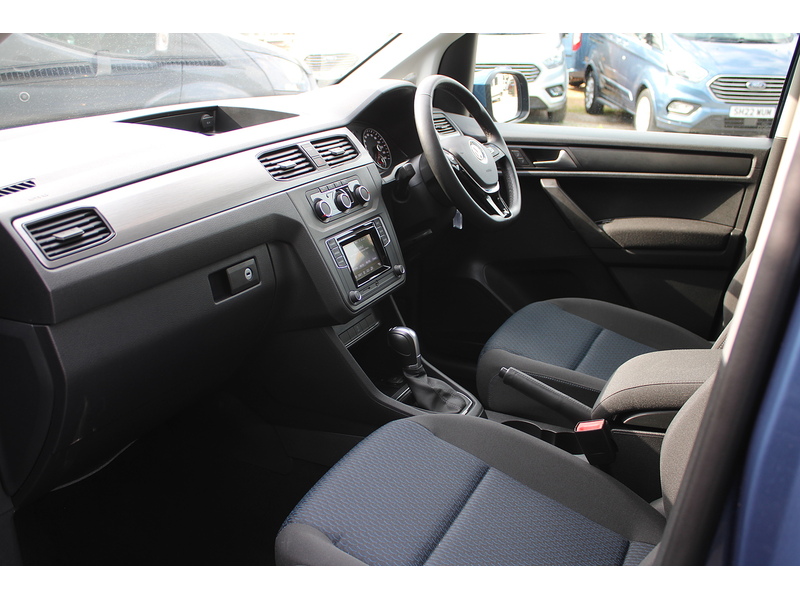 Volkswagen AUTOMATIC Allied Vista - 5 seats plus one wheelchair/scooter 2.0 5dr WAV Automatic Diesel