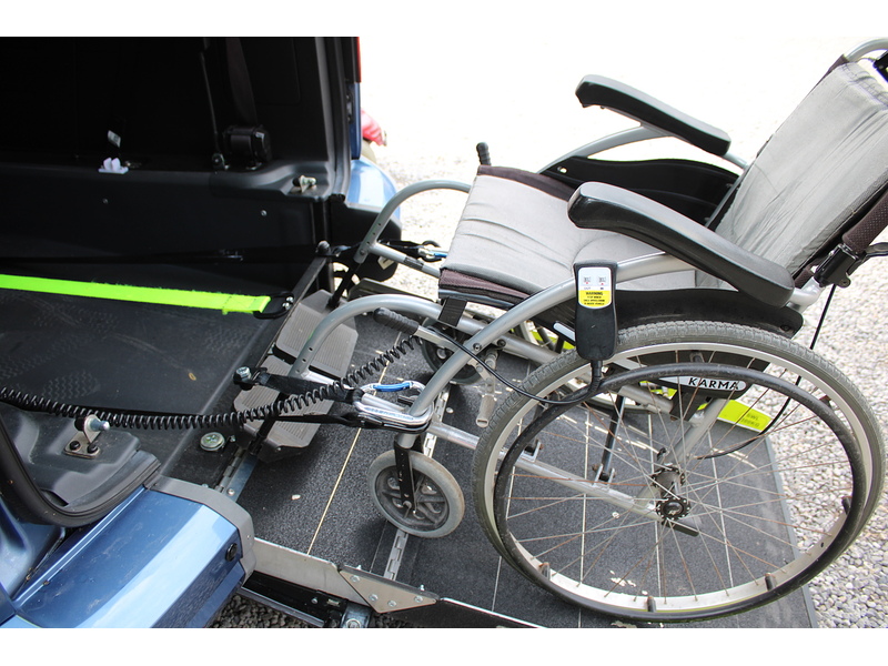Volkswagen AUTOMATIC Allied Vista - 5 seats plus one wheelchair/scooter 2.0 5dr WAV Automatic Diesel