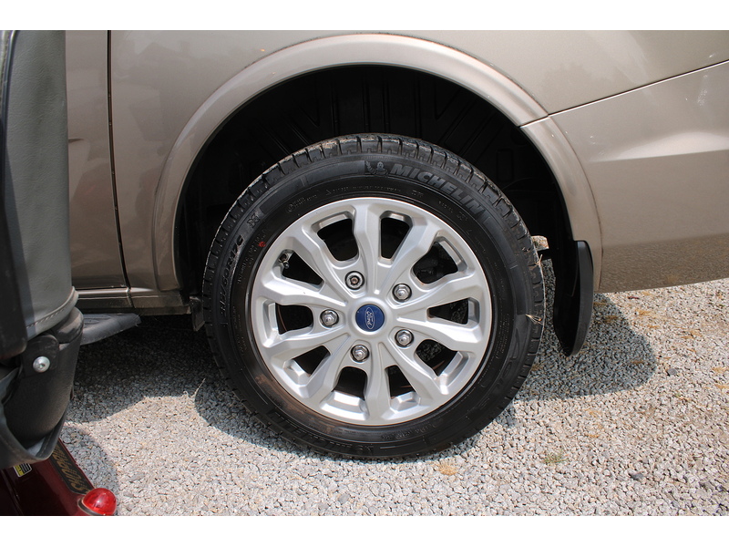 Ford GM Chorus - Auto 5 seats plus one wheelchair - RARE Single passenger seat 2.0 5dr WAV Automatic Diesel