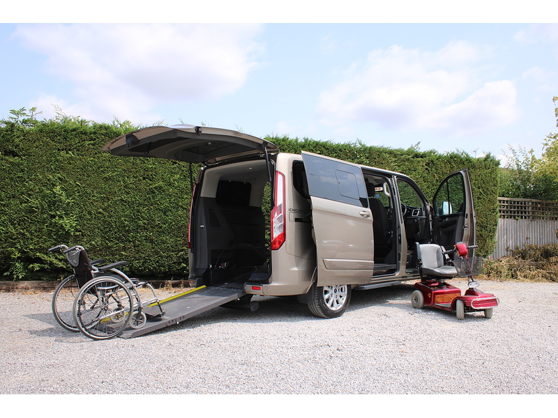 Ford GM Chorus - Auto 5 seats plus one wheelchair - RARE Single passenger seat 2.0 5dr WAV Automatic Diesel