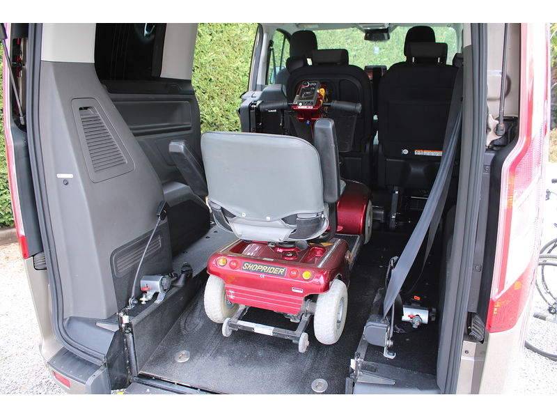 Ford GM Chorus - Auto 5 seats plus one wheelchair - RARE Single passenger seat 2.0 5dr WAV Automatic Diesel