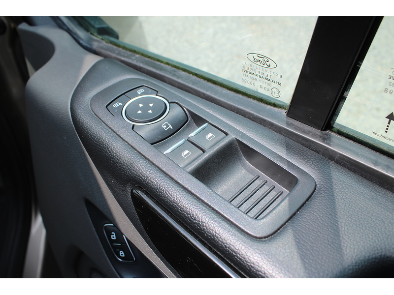Ford GM Chorus - Auto 5 seats plus one wheelchair - RARE Single passenger seat 2.0 5dr WAV Automatic Diesel