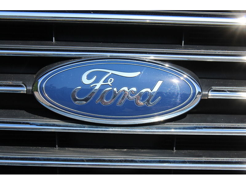 Ford GM Quantum Automatic - low floor wheelchair car 2.0 5dr WAV Automatic Diesel