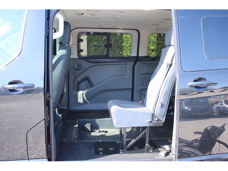 Ford GM Quantum Automatic - low floor wheelchair car 2.0 5dr WAV Automatic Diesel