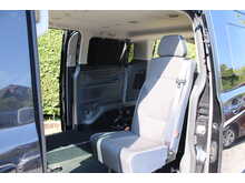 Ford Tourneo Custom GM Quantum Automatic - low floor wheelchair car