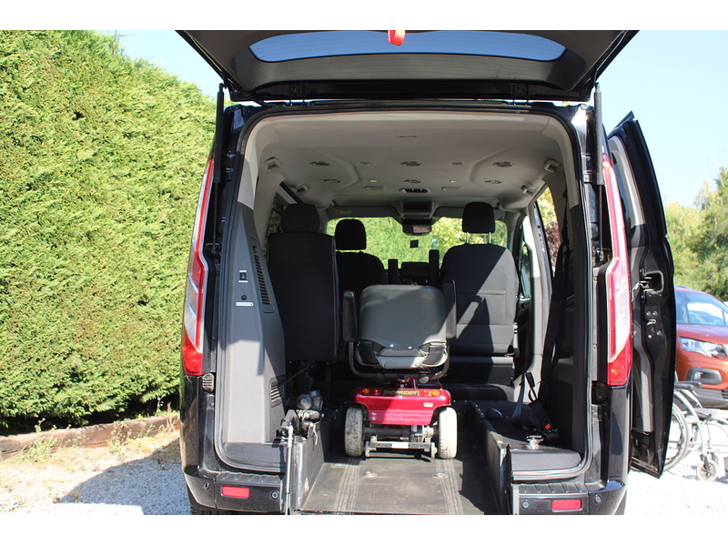 Ford GM Quantum Automatic - low floor wheelchair car 2.0 5dr WAV Automatic Diesel