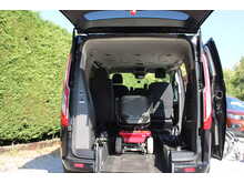 Ford Tourneo Custom GM Quantum Automatic - low floor wheelchair car
