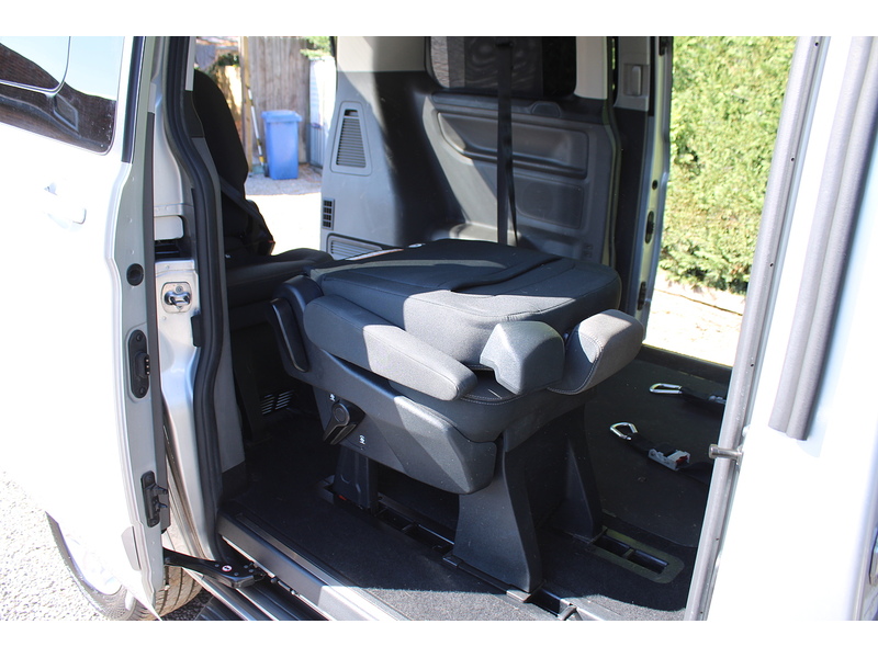 Ford McMeel Freestyle 4 seat wheelchair access car 2.0 5dr WAV Manual Diesel