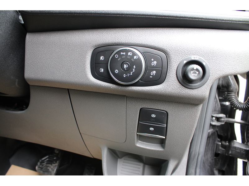 Ford 350 L3 H2 Limited 165ps - 8 speed Automatic 2.0 5dr large van Automatic Diesel