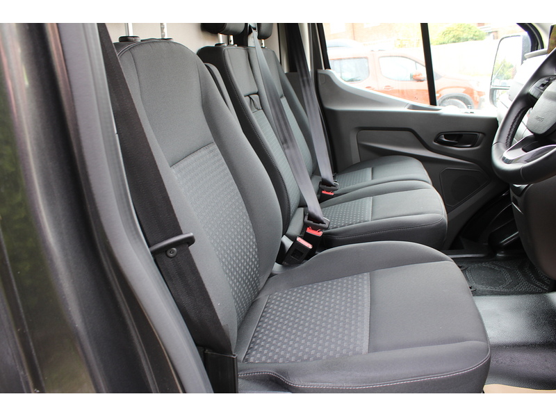 Ford 350 L3 H2 Limited 165ps - 8 speed Automatic 2.0 5dr large van Automatic Diesel