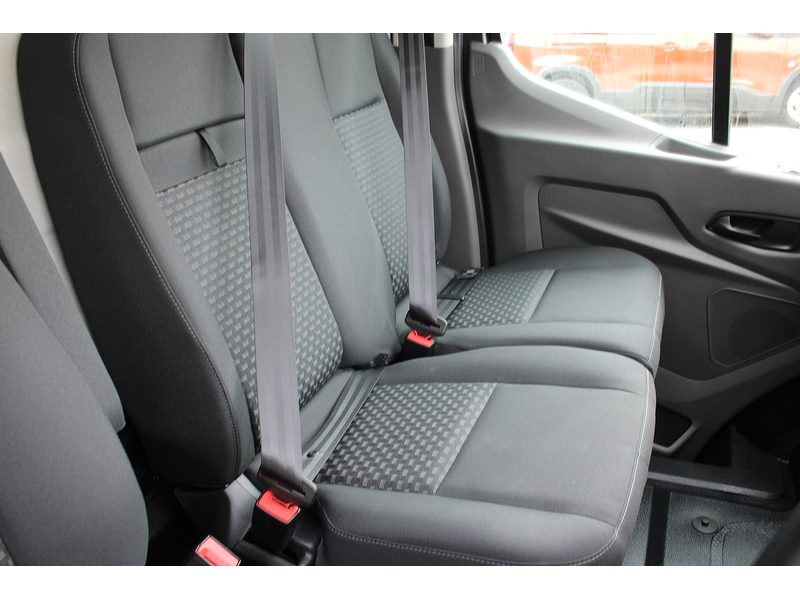 Ford 350 L3 H2 Limited 165ps - 8 speed Automatic 2.0 5dr large van Automatic Diesel