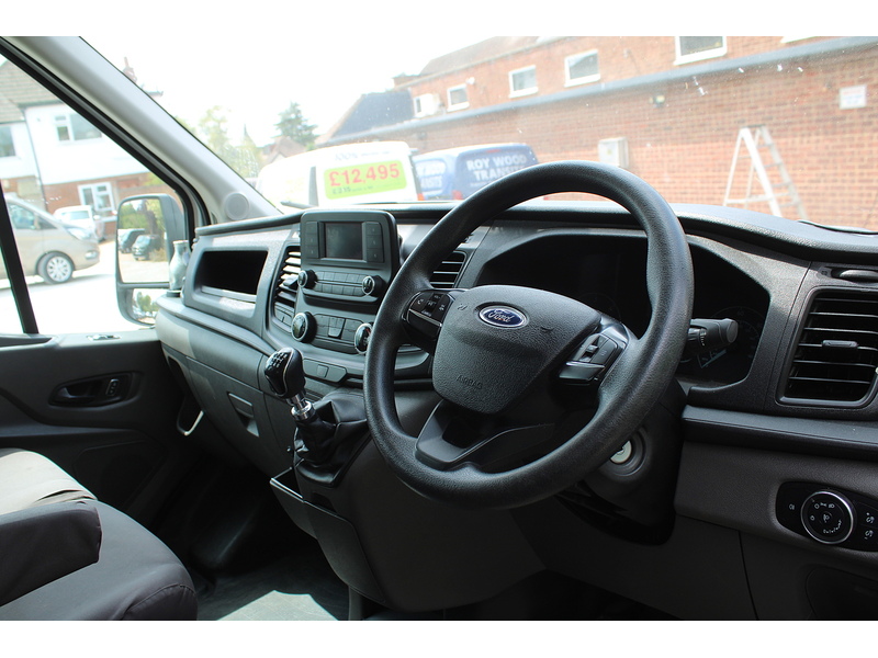 Ford 350 Crew cab Tipper 130ps Euro 6 - Dual rear wheels - 6 month warranty 2.0 4dr tipper Manual Diesel