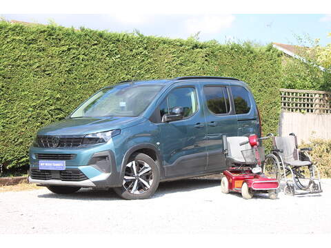 GT Allied Horizon RE - Super looking New Model wheelchair access car - 8 speed Auto 1.5 5dr WAV Automatic Diesel