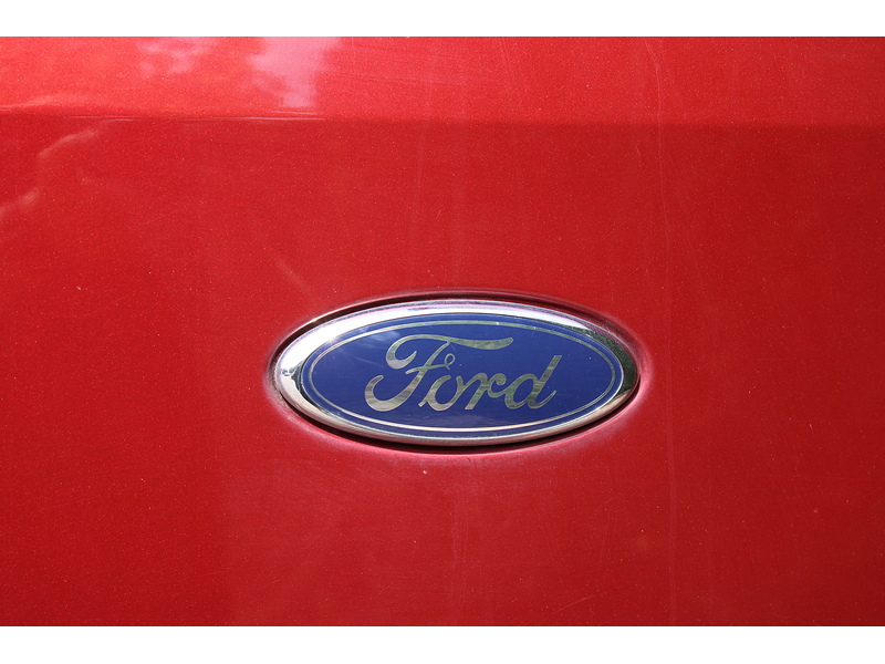 Ford Alled Independence RE - Low floor wheelchair car - Super looking in Red 2.0 5dr WAV Manual Diesel