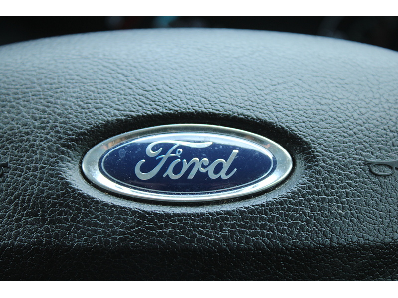 Ford Alled Independence RE - Low floor wheelchair car - Super looking in Red 2.0 5dr WAV Manual Diesel