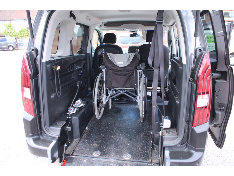 Peugeot Allied Horizon RE Wheelchair - Scooter access car - Super value for money 1.5 5dr wav Manual Diesel