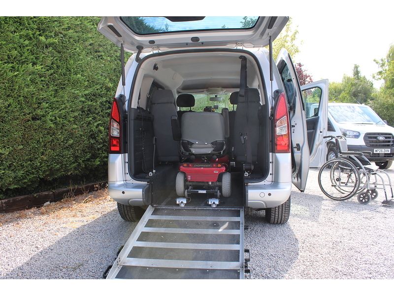 Peugeot Tepee 1.6 HDI Allied Horizon SE 4 seats plus one wheelchair 1.6 5dr WAV Manual Diesel