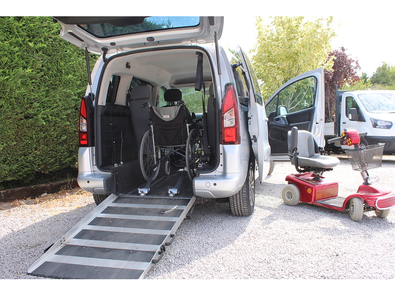 Peugeot Tepee 1.6 HDI Allied Horizon SE 4 seats plus one wheelchair 1.6 5dr WAV Manual Diesel