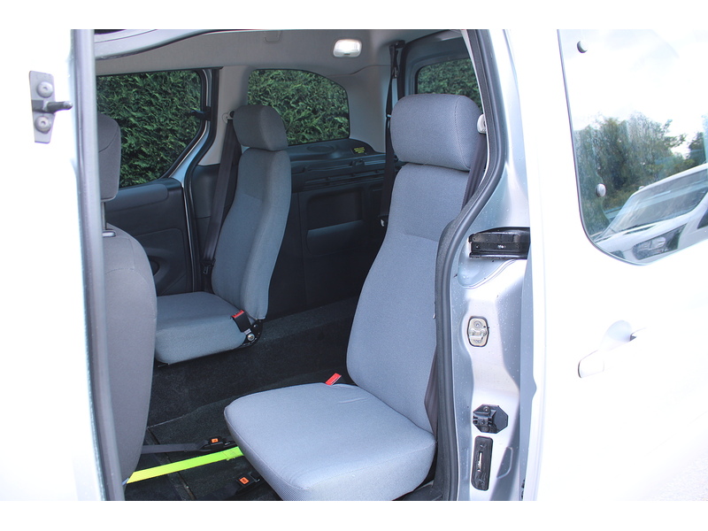 Peugeot Tepee 1.6 HDI Allied Horizon SE 4 seats plus one wheelchair 1.6 5dr WAV Manual Diesel