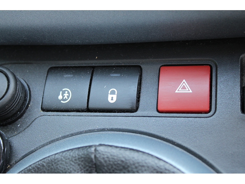 Peugeot Tepee 1.6 HDI Allied Horizon SE 4 seats plus one wheelchair 1.6 5dr WAV Manual Diesel