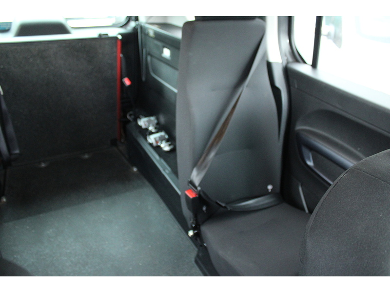 Peugeot XL PureTech Allure Automatic - Allied Horizon RE - Rare Lwb 4 seater plus one wheelchair or scooter 1.2 5dr WAV Automatic Petrol