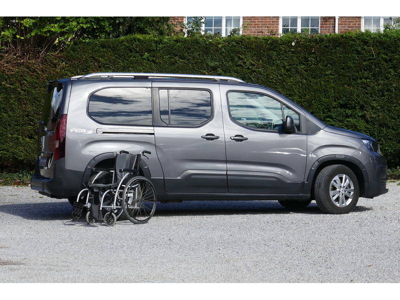 Peugeot XL PureTech Allure Automatic - Allied Horizon RE - Rare Lwb 4 seater plus one wheelchair or scooter 1.2 5dr WAV Automatic Petrol