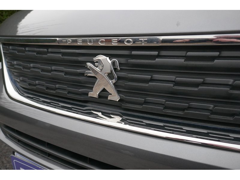 Peugeot Allure Allied Horizon RE 3 seats plus one wheelchair car - low miles - great condition 1.5 5dr WAV Manual Diesel