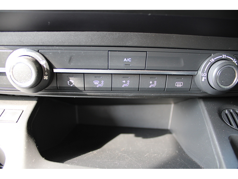 Peugeot Allure Allied Horizon RE 3 seats plus one wheelchair car - low miles - great condition 1.5 5dr WAV Manual Diesel