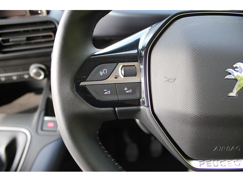 Peugeot Allure Allied Horizon RE 3 seats plus one wheelchair car - low miles - great condition 1.5 5dr WAV Manual Diesel