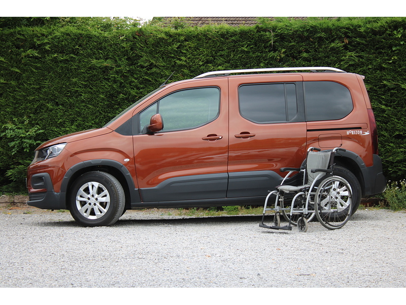 Peugeot Allure - Allied Horizon RE wheelchair car - 6 speed manual - rear park camera - low miles 1.5 5dr WAV Manual Diesel