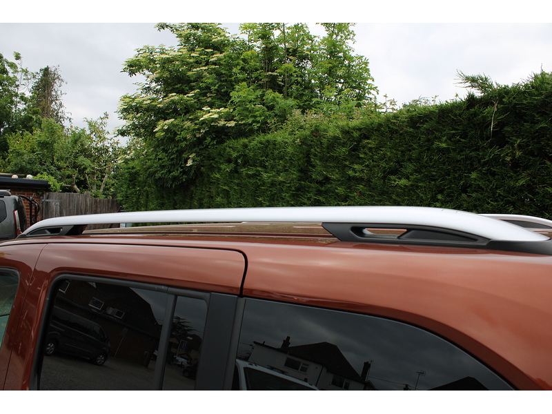 Peugeot Allure - Allied Horizon RE wheelchair car - 6 speed manual - rear park camera - low miles 1.5 5dr WAV Manual Diesel