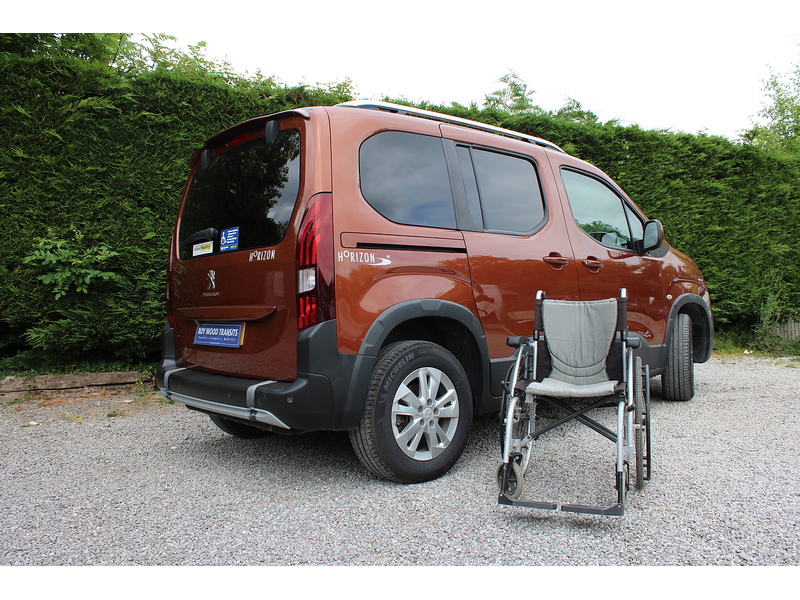 Peugeot Allure - Allied Horizon RE wheelchair car - 6 speed manual - rear park camera - low miles 1.5 5dr WAV Manual Diesel
