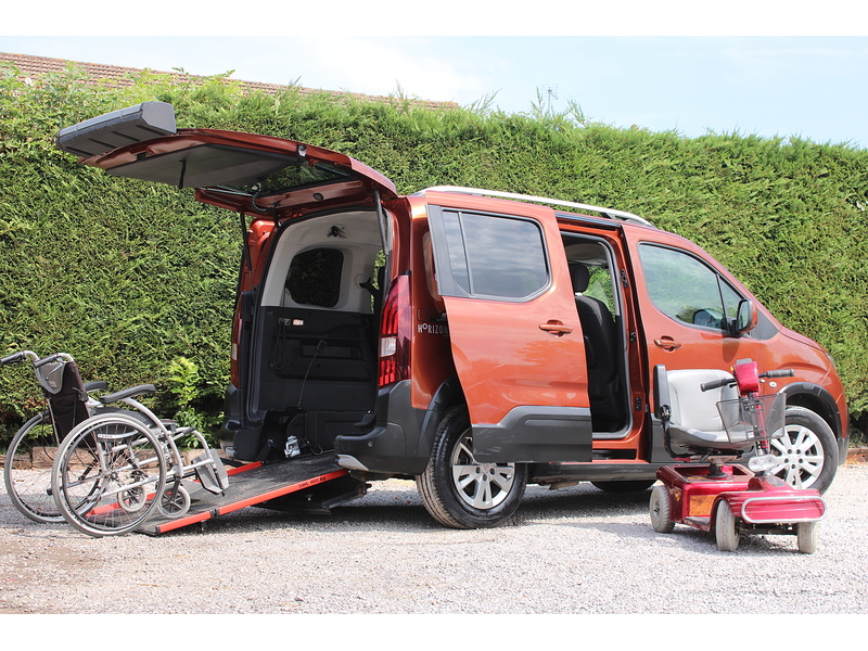 Peugeot Allure Allied Horizon RE Wheelchair access car - GREAT VALUE FOR MONEY 1.5 5dr wav Manual Diesel
