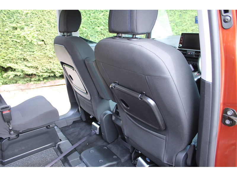 Peugeot Allure Allied Horizon RE Wheelchair access car - GREAT VALUE FOR MONEY 1.5 5dr wav Manual Diesel