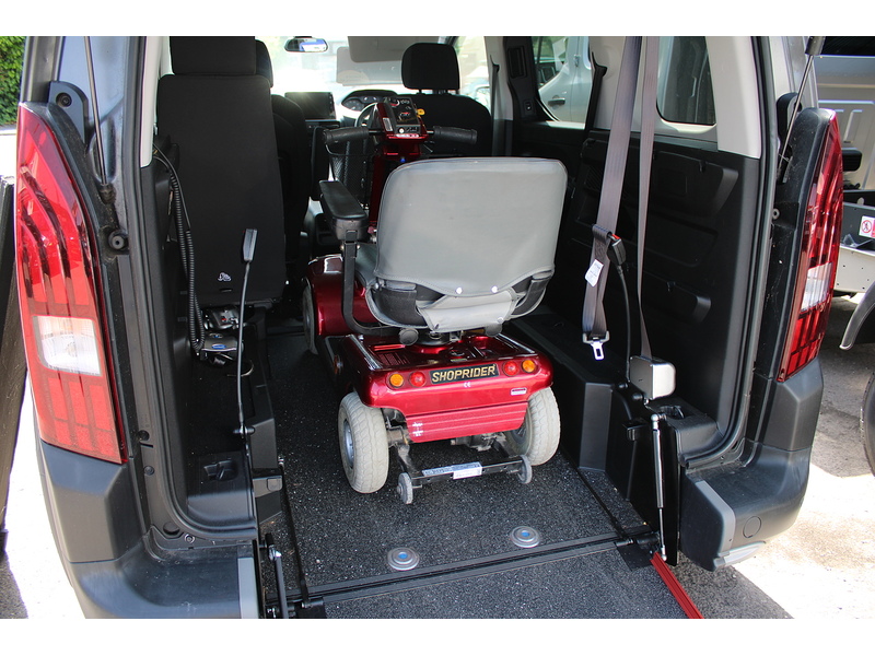 Peugeot Allure - Allied Horizon RE - Great looking wheelchair access car 1.5 5dr WAV Manual Diesel