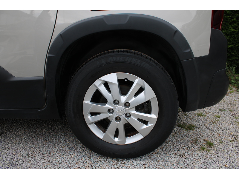 Peugeot Allure - Allied Horizon RE - Great looking wheelchair access car 1.5 5dr WAV Manual Diesel