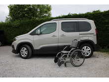 Peugeot Rifter Allure - Allied Horizon RE - Great looking wheelchair access car