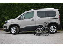 Peugeot Rifter Allure - Allied Horizon RE - Great looking wheelchair access car