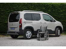Peugeot Rifter Allure - Allied Horizon RE - Great looking wheelchair access car
