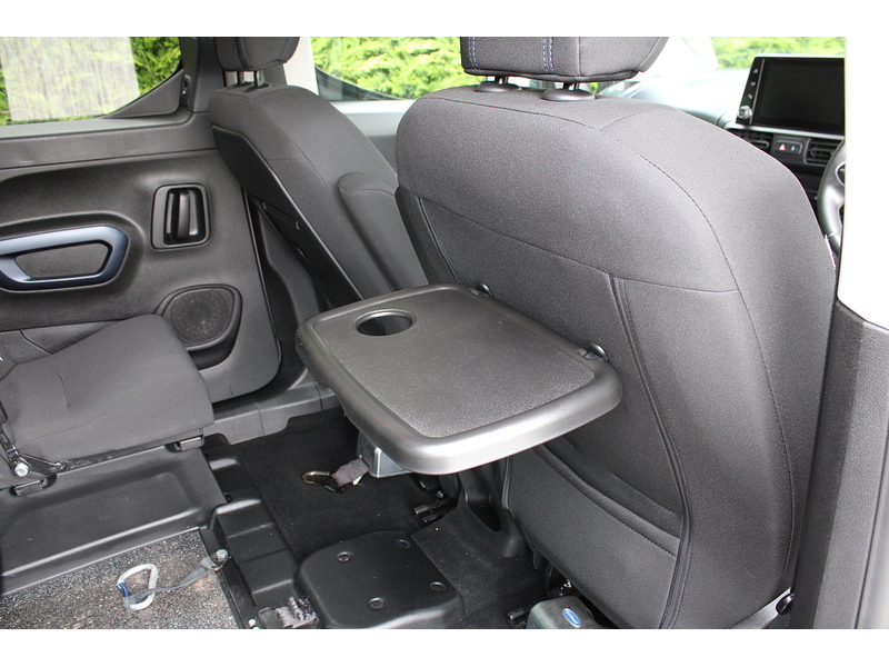 Peugeot Allure - Allied Horizon RE - Great looking wheelchair access car 1.5 5dr WAV Manual Diesel