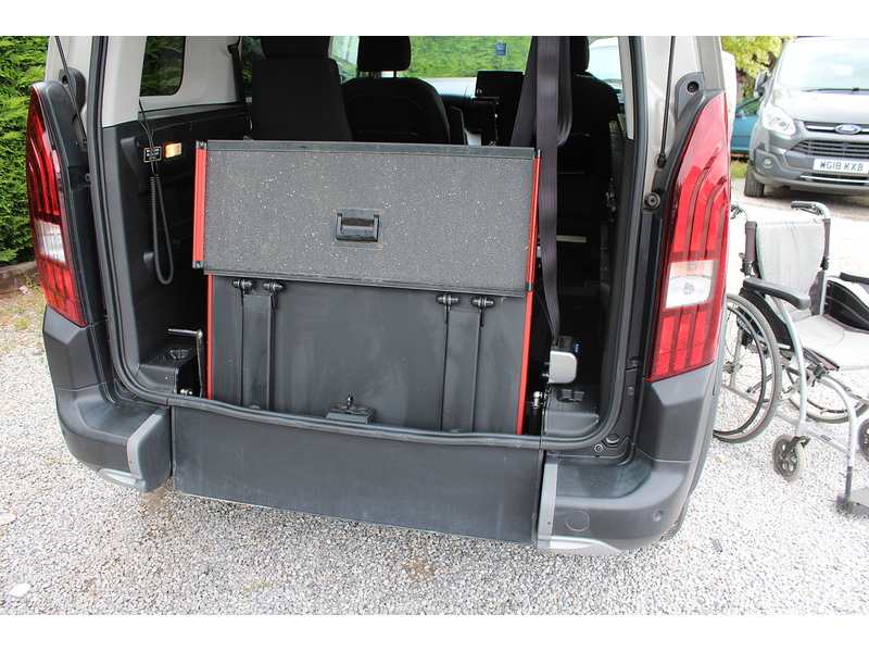 Peugeot Allure - Allied Horizon RE - Great looking wheelchair access car 1.5 5dr WAV Manual Diesel