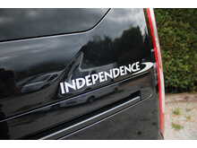 Ford Tourneo Custom Allied Independence - Very practical 6 seats plus one wheelchair car - Ultra low miles