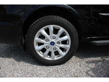Ford Tourneo Custom Allied Independence - Very practical 6 seats plus one wheelchair car - Ultra low miles