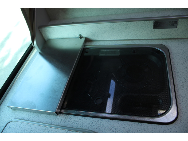 Westfalia Nugget Hi Top 4 berth Camper Van - STUNNING CONDITION THROUGHOUT - 42
