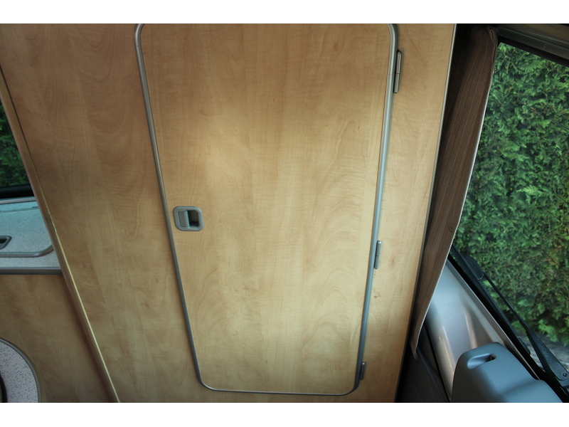 Westfalia Nugget Hi Top 4 berth Camper Van - STUNNING CONDITION THROUGHOUT - 48