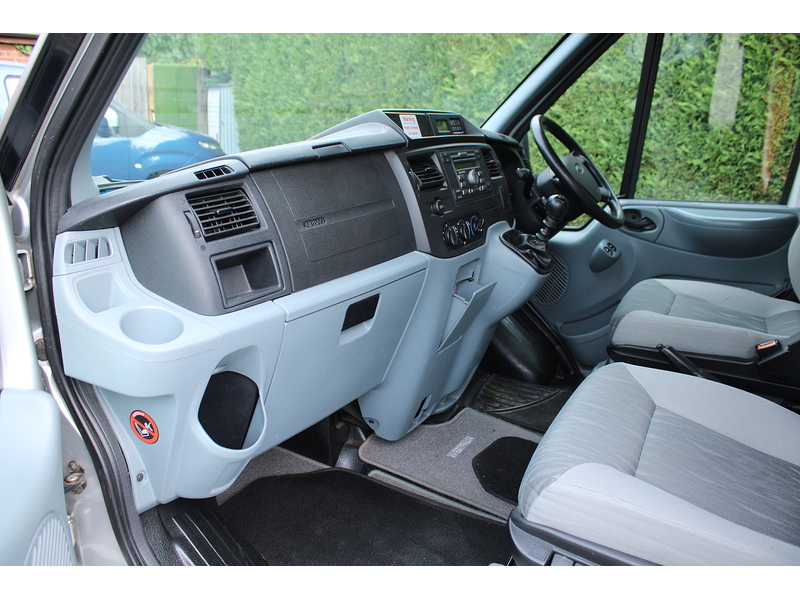 Westfalia Nugget Hi Top 4 berth Camper Van - STUNNING CONDITION THROUGHOUT - 60