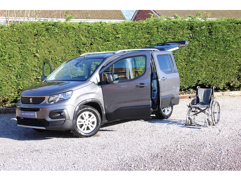 Peugeot Allure - Allied Horizon RE - Diesel Auto Wheelchair access car 1.5 5dr WAV Automatic Diesel